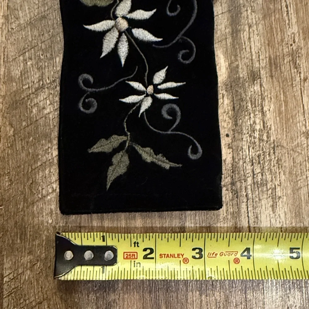 Lauer Velvet Elegant Black Floral Embroidered Dress Gloves OS - Picture 6 of 6